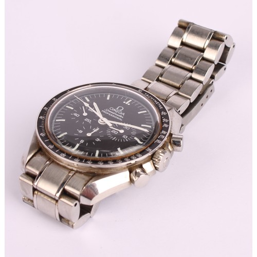 1041 - Omega - a Speedmaster Professional stainless steel bracelet Moonwatch wristwatch, ref 1861, 145.0022... 