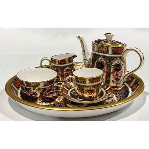 2 - A Royal Crown Derby 1128 Imari pattern miniature cabaret tea service, the tray 19cm long, first qual... 