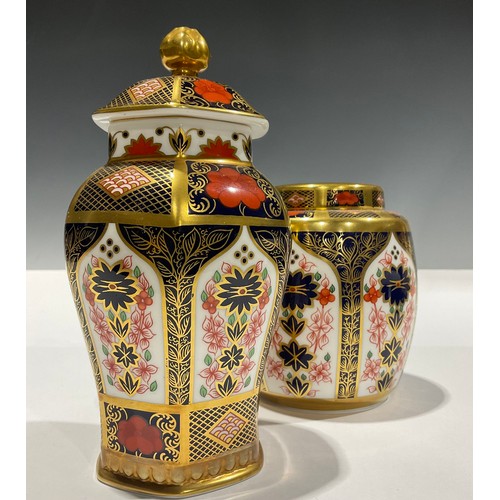 4 - Royal Crown Derby - an 1128 old Imari ginger jar and cover, first quality, 11cm high; another hexago... 