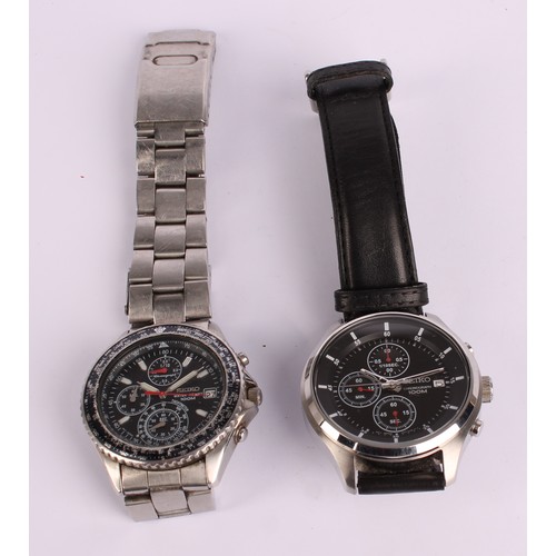 1124 - Seiko 100M: a stainless steel cased chronograph wristwatch, ref V657-8186, serial 984xxx, black dial... 