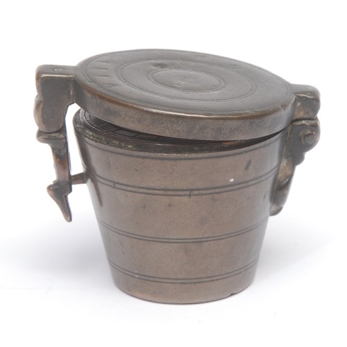 3725 - A set of Nuremburg bronze nesting cup weights, 4.5cm high overall, 18th/19th century