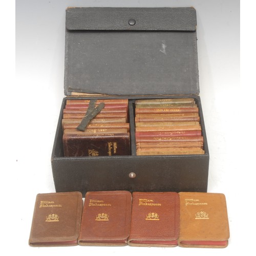 4240 - William Shakespeare, Miniature Works, in 24 volumes (Knickerbocker Leather & Novelty Co.: New York, ... 