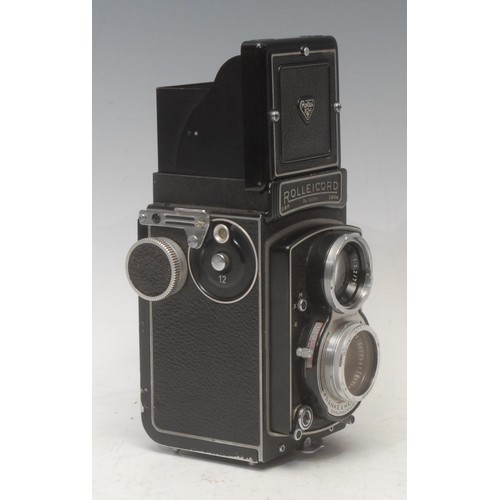 3865 - A Rolliecord Model Va Twin Lens Reflex Camera no.1943204 with Schneider-Kreuznach Xenar f3.5, 75mm l... 