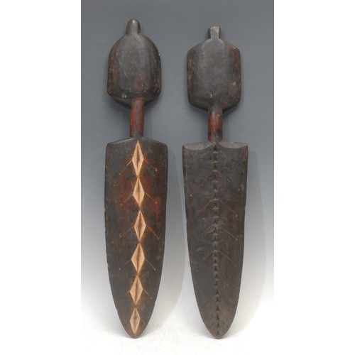 3773 - Tribal Art - a pair of West African Sogo Tsogho boundary markers, 58cm high, Gabon