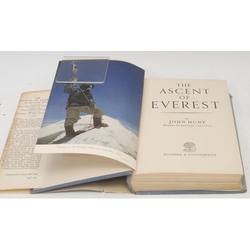 4229 - Hunt, John, The Ascent of Everest, first edition, blue cloth, dust jacket, Hodder & Stoughton, 1953,... 