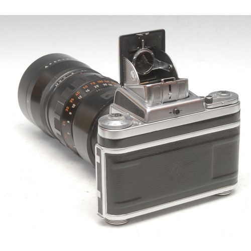 3863 - A 1960s Russian Pentacon Six 120/220 medium format camera with a Pentagon f4 300mm telephoto lens, l... 