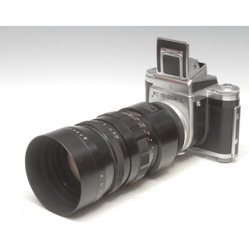 3863 - A 1960s Russian Pentacon Six 120/220 medium format camera with a Pentagon f4 300mm telephoto lens, l... 