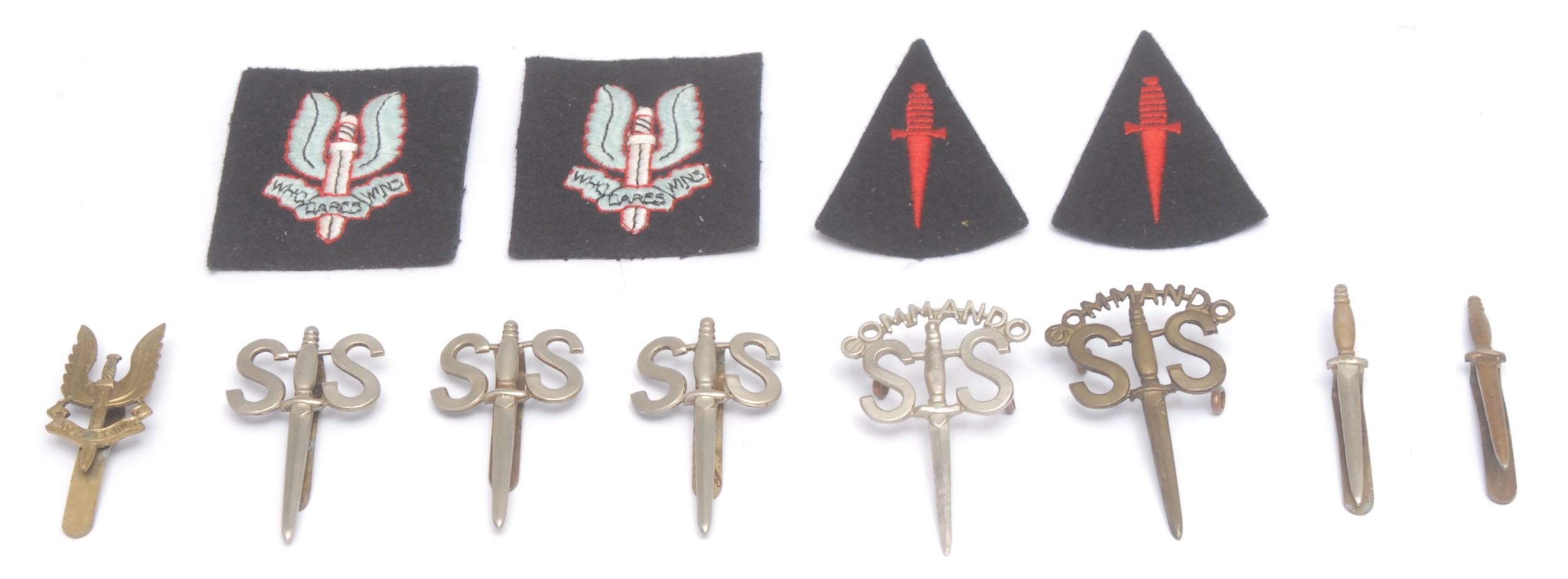 Militaria - a collection of SAS badges (12)