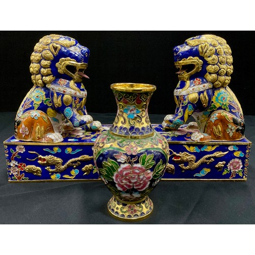 1 - A pair of 20th century Chinese cloisonne temple lions / foo dogs, each standing 16cm high, conformin... 