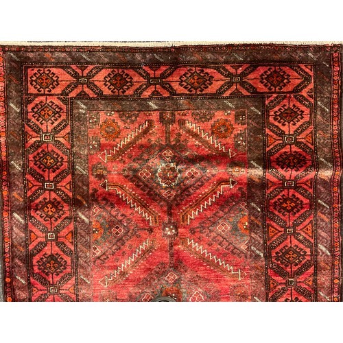 130 - North east Persian Meshed Belouch rug / carpet, 200cm x 105cm.