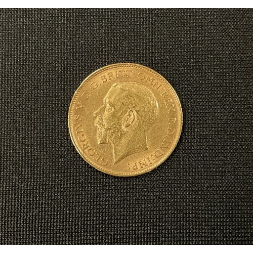 333 - A George V half sovereign, London mint, 1911, 3.9g