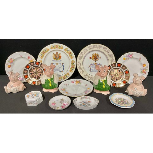 69 - Ceramics - a pair of Royal Crown Derby 1128 old Imari pattern 16cm diameter side plates, firsts;  po... 