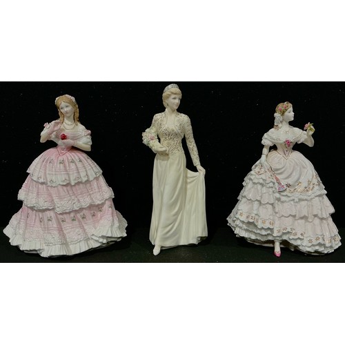 368 - A Coalport figure, Diana Queen of the Crown, CW464, limited edition 5,436/9,500, 24cm high; a Royal ... 