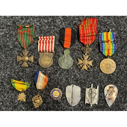 5007 - WW1 French & Belgian Medals to include: French Croix De Guerre with Swords: French 1914-18 Medal: Be... 