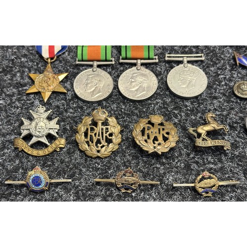 5027 - WW2 British Medals: Defence Medal x 2, War Medal, France & Germany Star. Along with Notts & Derbys a... 