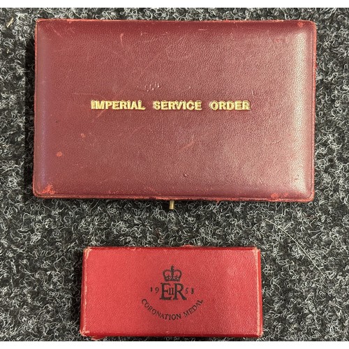 5038 - ERII Imperial Service Order, complete in case of issue, along with slips and spare ribbon: ERII Coro... 