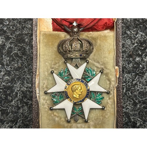 5061 - French Legion D'Honneur Knights badge 2nd Empire, Crimean War period. Complete in case of issue whic... 