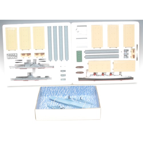 408 - Triang Rovex Minic Ships - Naval Harbour set, no M906. Ocean Terminal set, M902, and M893 Royal Navy... 