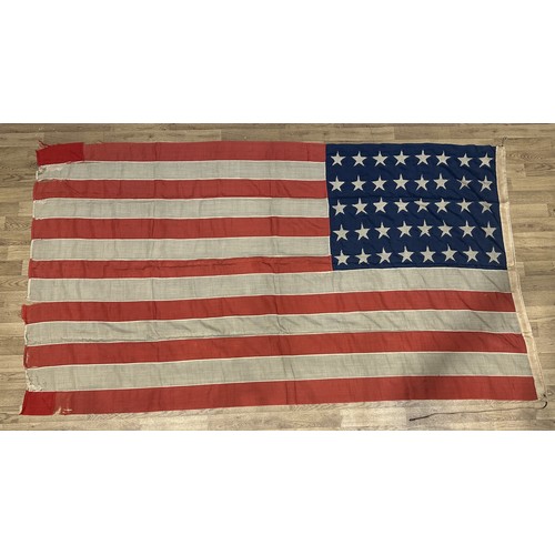 5120 - Rare 1889 US 40 Star Flag. The 40 star American flag is exceedingly rare due to the fact that most p... 