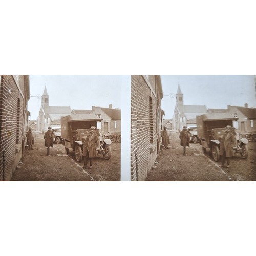 5126 - WW1 French Glass Stereoview Slides. Approx 133 Military positives of which 12 have notable damage. P... 