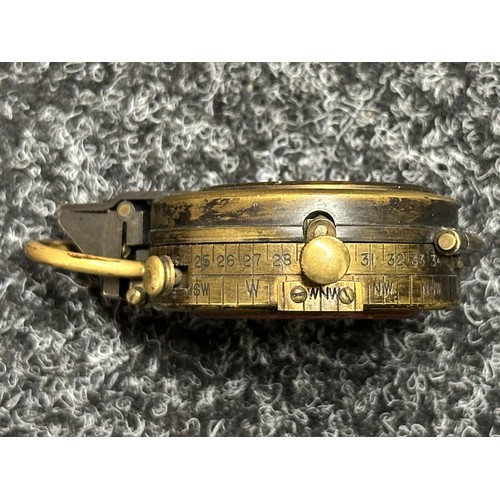 5128 - WW1 British Officers Private Purchase Compass by 