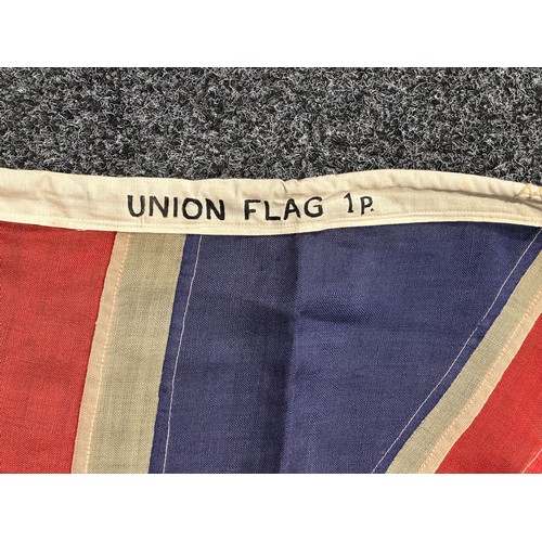 5185 - WW2 British Union Flag. Multipart construction. Some repairs. Size 158cm x 81cm