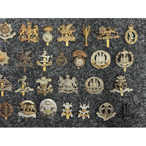 5186 - Collection of British Army Cap badges to include: General Service Corps: Royal Signals: The Buffs: W... 