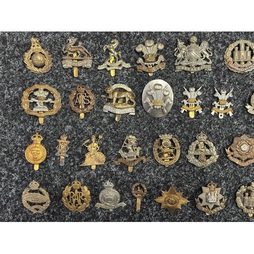 5186 - Collection of British Army Cap badges to include: General Service Corps: Royal Signals: The Buffs: W... 