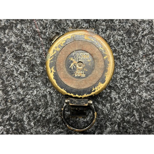 5205 - WW2 British Compass MkIII maker marked and dated 