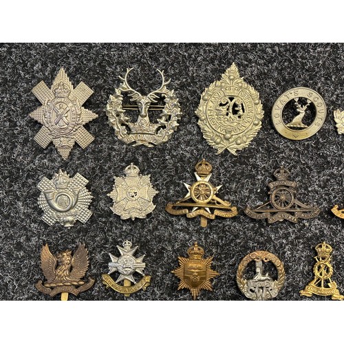 5209 - WW2 British Cap Badge Collection to include: Black Watch, Gordon Highlanders, Argyl & Sutherland Hig... 