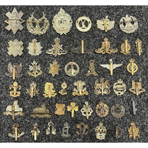 5209 - WW2 British Cap Badge Collection to include: Black Watch, Gordon Highlanders, Argyl & Sutherland Hig... 