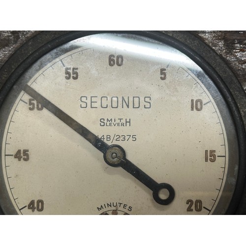 5223 - WW2 British RAF Dark Room Clock by Smith. Broad Arrow marked along with 14B/2375. Runs and ticks. Si... 