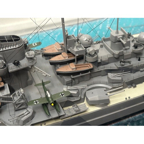 5238 - 1/350th Scale Model of the Battleship 