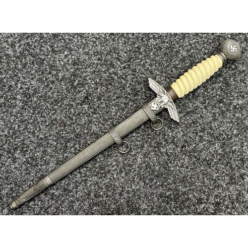 5267 - WW2 Third Reich Luftwaffe Flak Officers Dagger with double edged blade 245mm in length, no makers ma... 