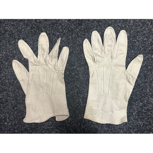 5286 - Two pairs of British Army White Full Dress Uniform Leather Gloves dated 1962 and 1963.