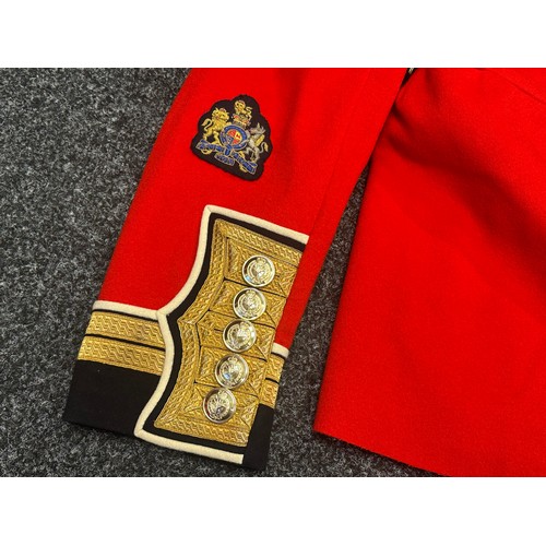 5307 - British ERII Tunic Welsh Guards Staff Warrant Officers Class I & II Full Dress Tunic. Chest 39 inche... 