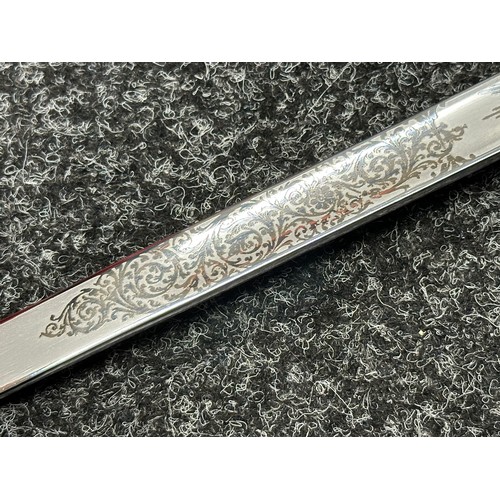 5313 - ERII 1981 Wilkinson Sword Presentation Sword with fullered single edged plate blade 817mm in length ... 