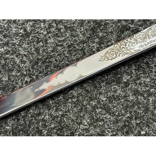 5313 - ERII 1981 Wilkinson Sword Presentation Sword with fullered single edged plate blade 817mm in length ... 