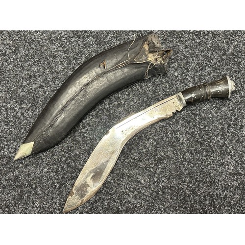 5317 - Post War Gurhka Kukri Knife with single edged blade 285mm in length with puch mark decoration. Horn ... 