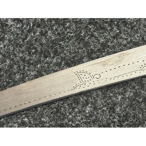 5319 - South East Asian Machete with single edged blade 458mm in length with etched decoration to both side... 