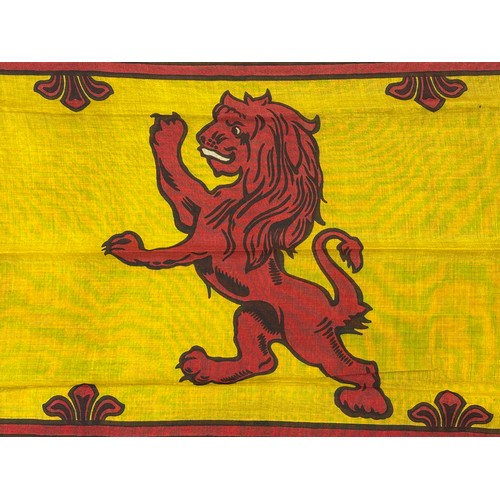 5322 - Royal Banner of the Royal Arms of Scotland. Printed construction. Size 175cm x 92cm.