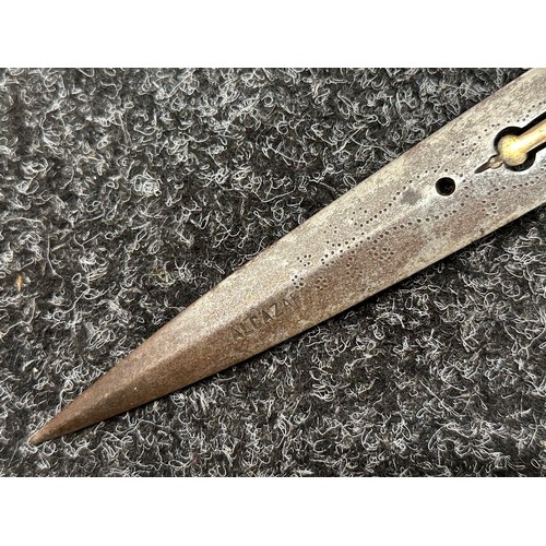 5325 - Spanish Dagger with double edged blade 190mm in length marked 