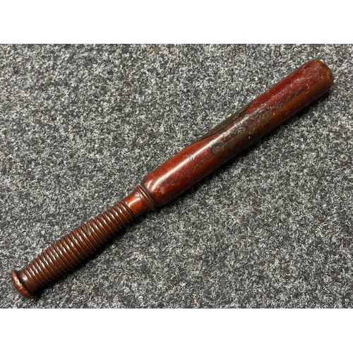 5330 - Victorian Police Truncheon with painted Royal Coat of Arms. Concentric ringed grip. Overall length 3... 