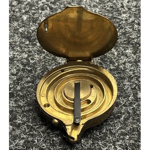 5344 - Brass Black Powder Percussion Cap Primer Capper, modern production, made in Italy. Working order.