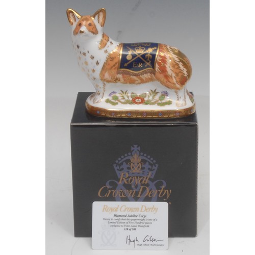 3069 - A Royal Crown Derby paperweight, Diamond Jubilee Corgi, to celebrate the 60th anniversary of HM Quee... 