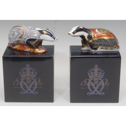 3107 - A Royal Crown Derby paperweight, Moonlight Badger, Collector's Guild exclusive, gold stopper, 15cm l... 