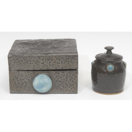 Lot 4042      