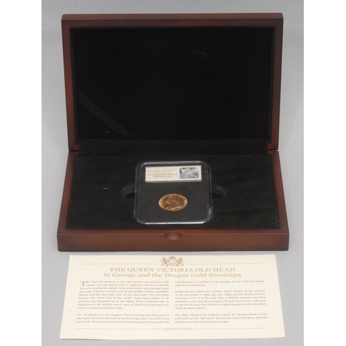 3034 - Gold coins - 22ct gold The Queen Victorian Old Head St George and the Dragon sovereign, 7.98g, 1900,... 