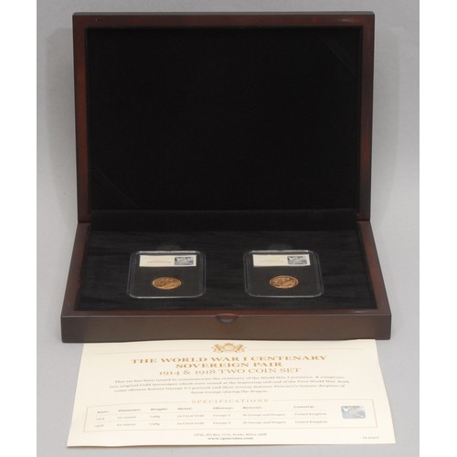 3035 - Gold coins - 22ct gold The World War I Centenary sovereign pair, comprising two George V sovereigns,... 