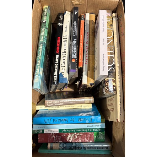 5215 - Books – Science, industry and topography: Hart-Davis (Adam), Science, The Definitive Visual Guide, L... 